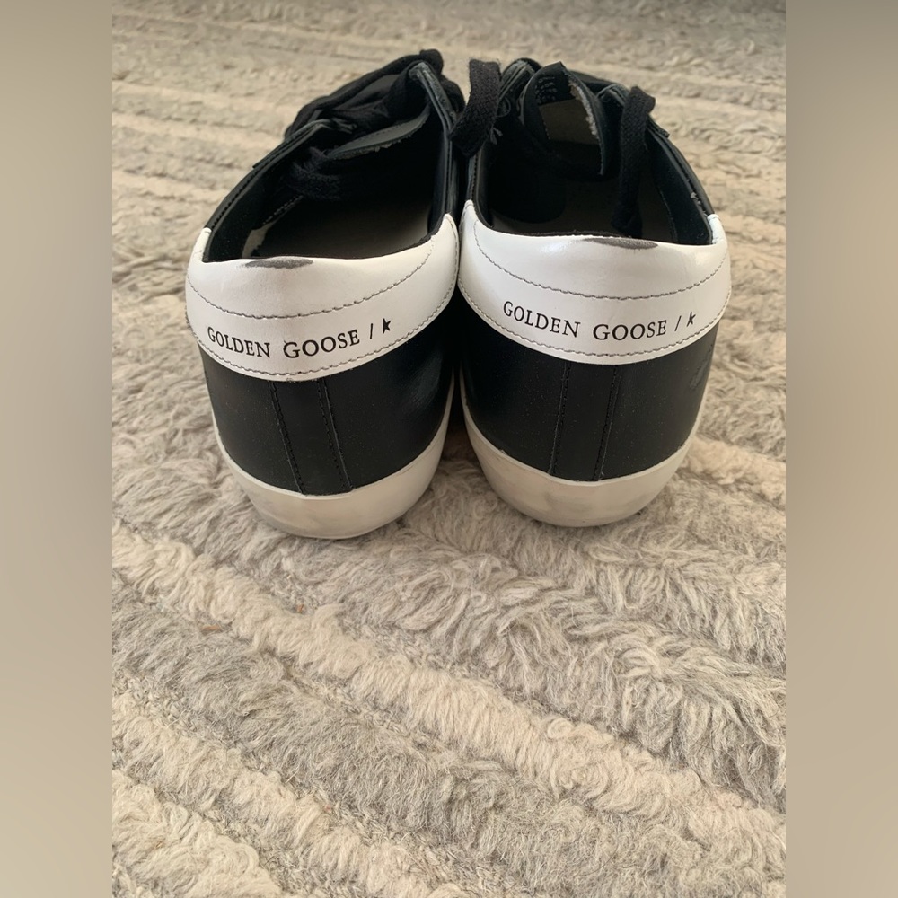 Golden goose men’s Superstar Low top sneaker
NWT - Picture 5 of 11